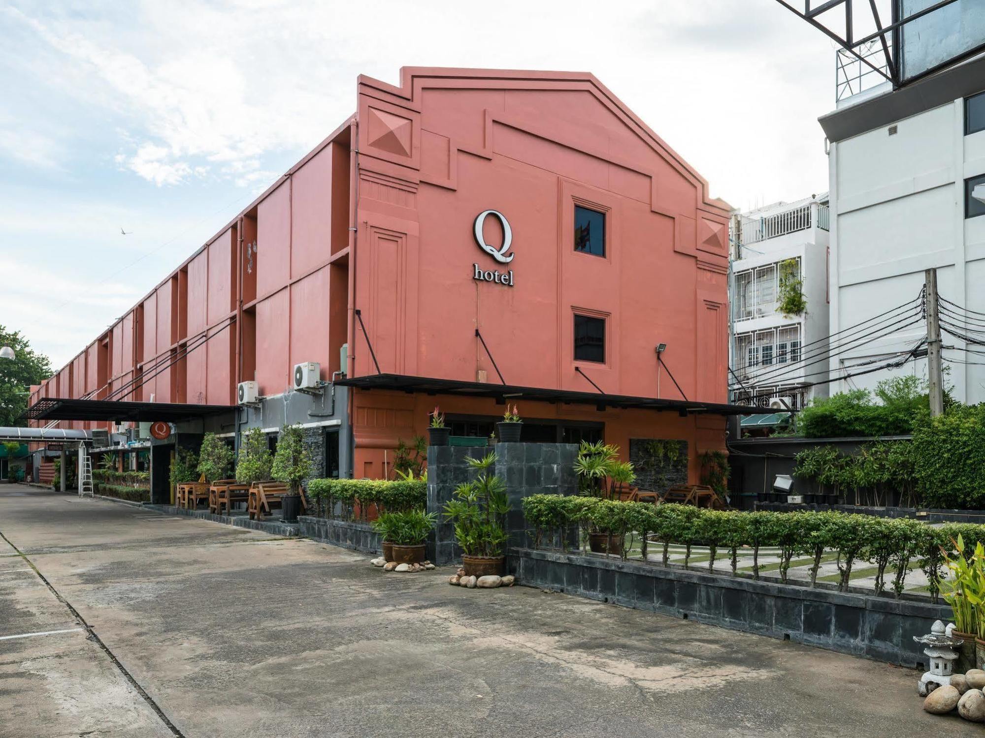 Q Hotel Бангкок Екстер'єр фото